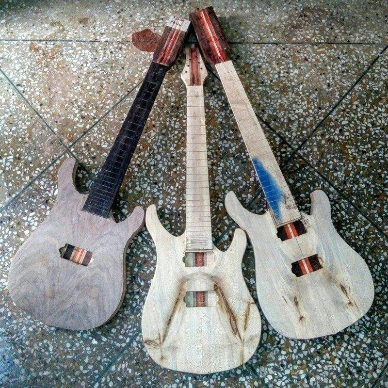 Cathode Guitars and Basses-2