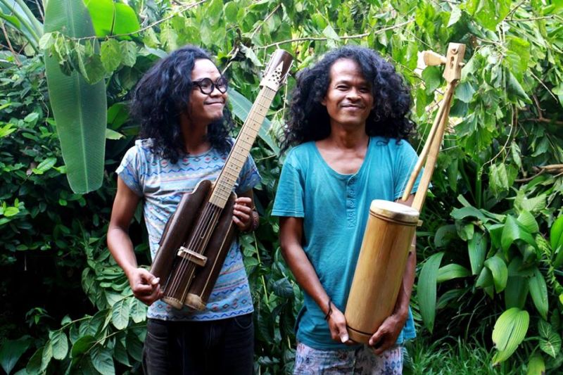 Bamboo Travel Guitar & Belentung Bambu