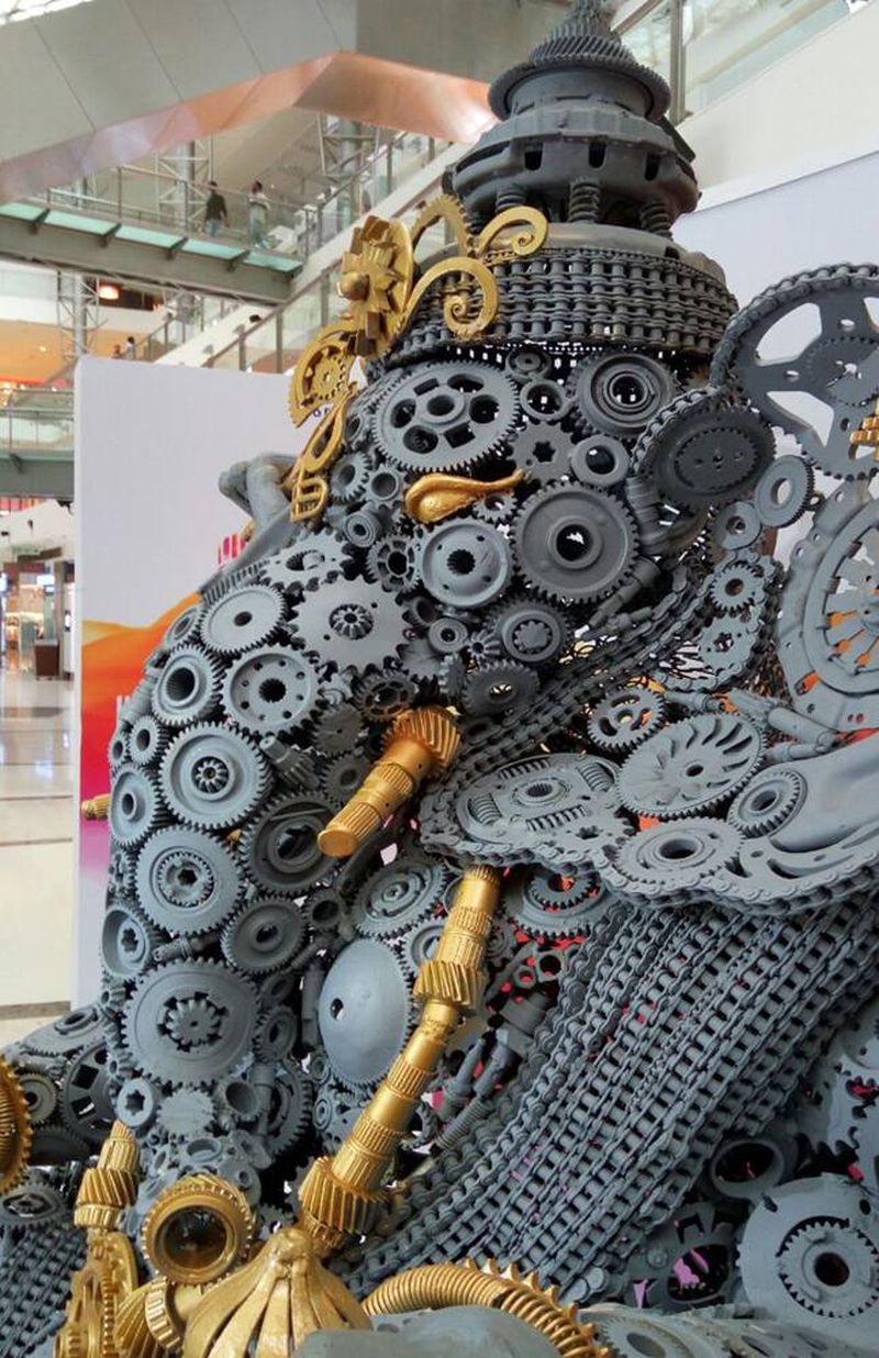 Ford Ganesha Idol