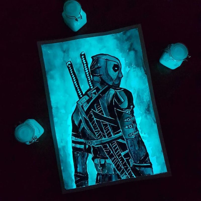 Glow-in-the-dark-paintings by Samuel Romero