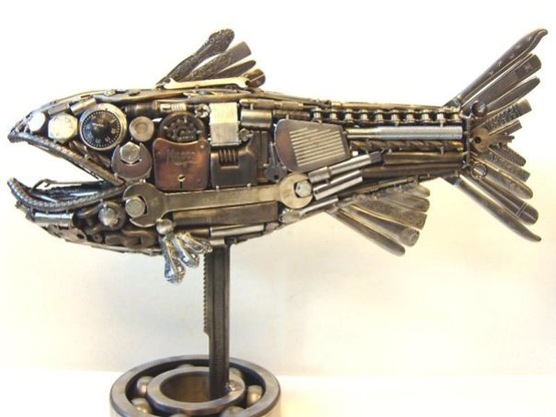 Oregon artist turns metal objects into an array of metal sculptures