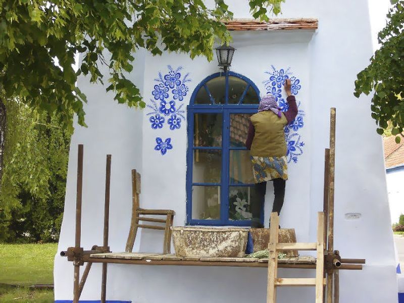 90-year-old Czech Republic grandmother paints every house of her small village