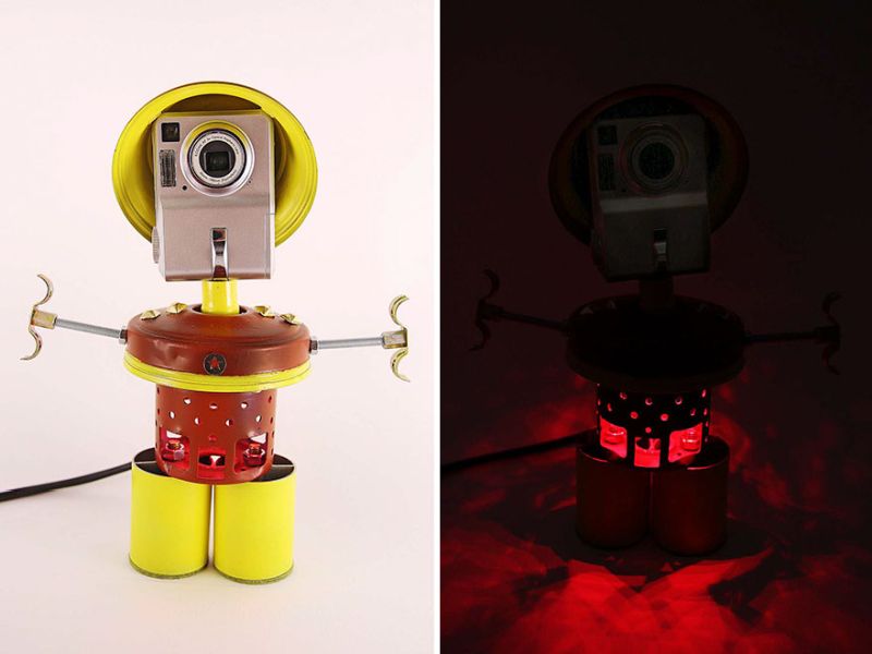 robot lamp by Captain Heartless