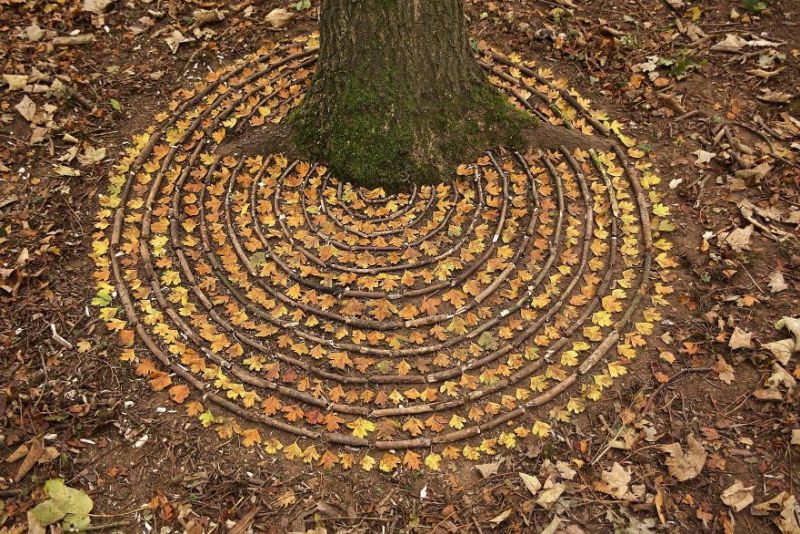 james-brunt-land art using natural materials