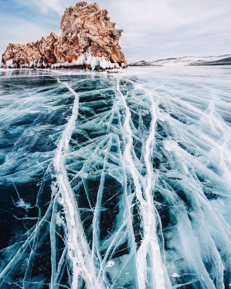 frozen-lake-baikal-by-kristina-makeeva-5