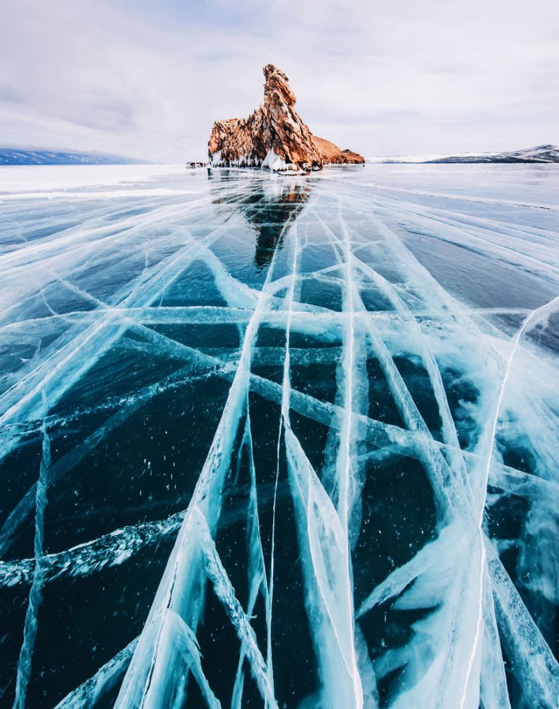 frozen-lake-baikal-by-kristina-makeeva-8