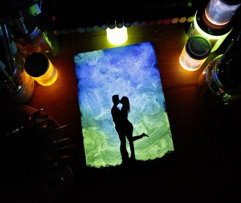 Crisco-Art-Glow-in-the-Dark-Painting-6