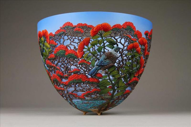 gordon-pembridge-wooden-vessels-featuring-local-wildlife-11