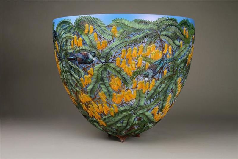 gordon-pembridge-wooden-vessels-featuring-local-wildlife-12