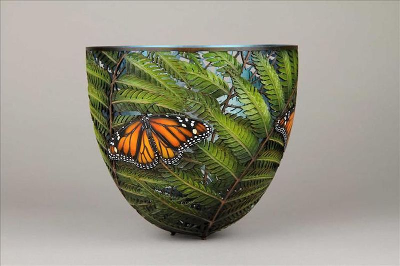 gordon-pembridge-wooden-vessels-featuring-local-wildlife-13