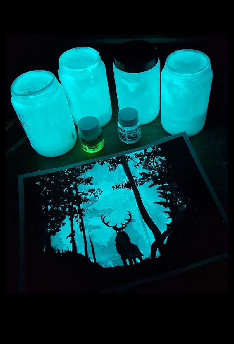 Glow-in-the-dark-paintings by Samuel Romero