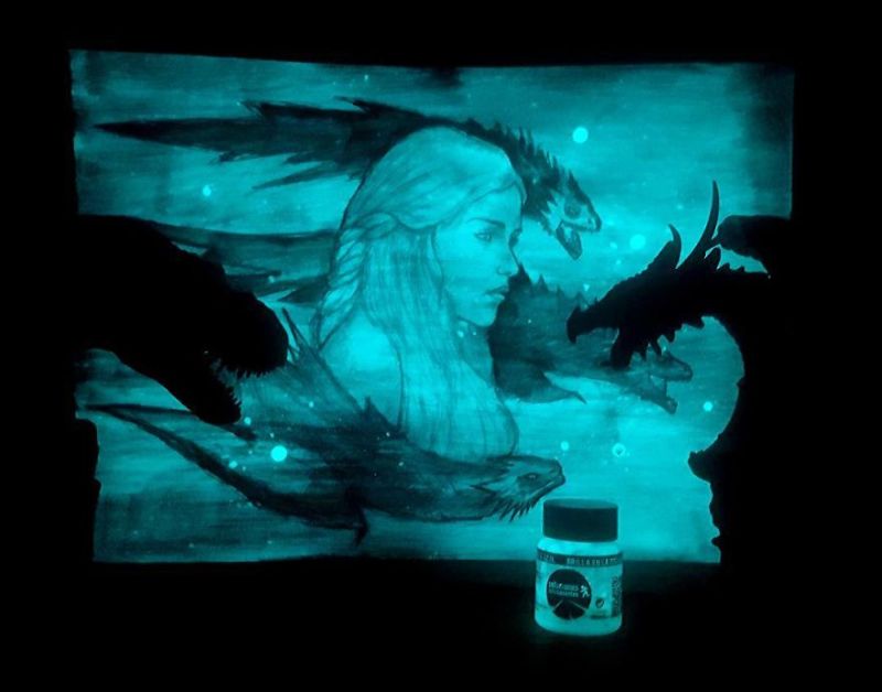 Glow-in-the-dark-paintings by Samuel Romero