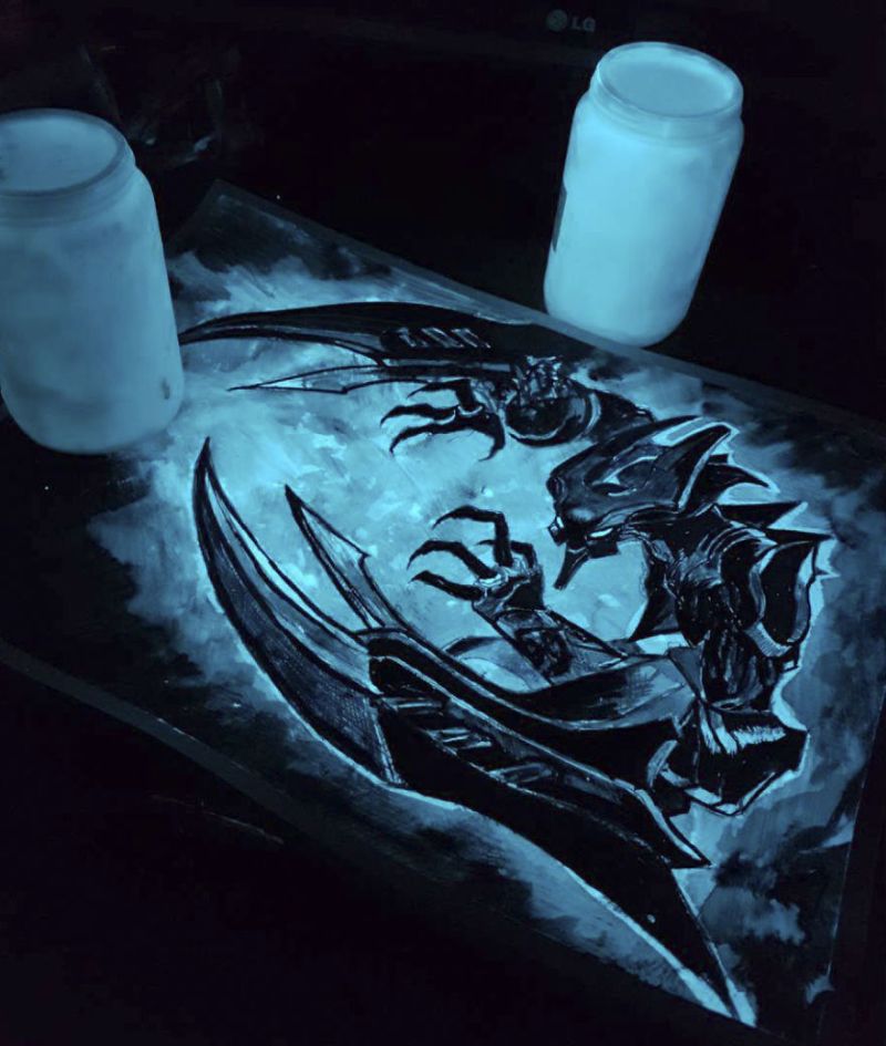 Glow-in-the-dark-paintings by Samuel Romero